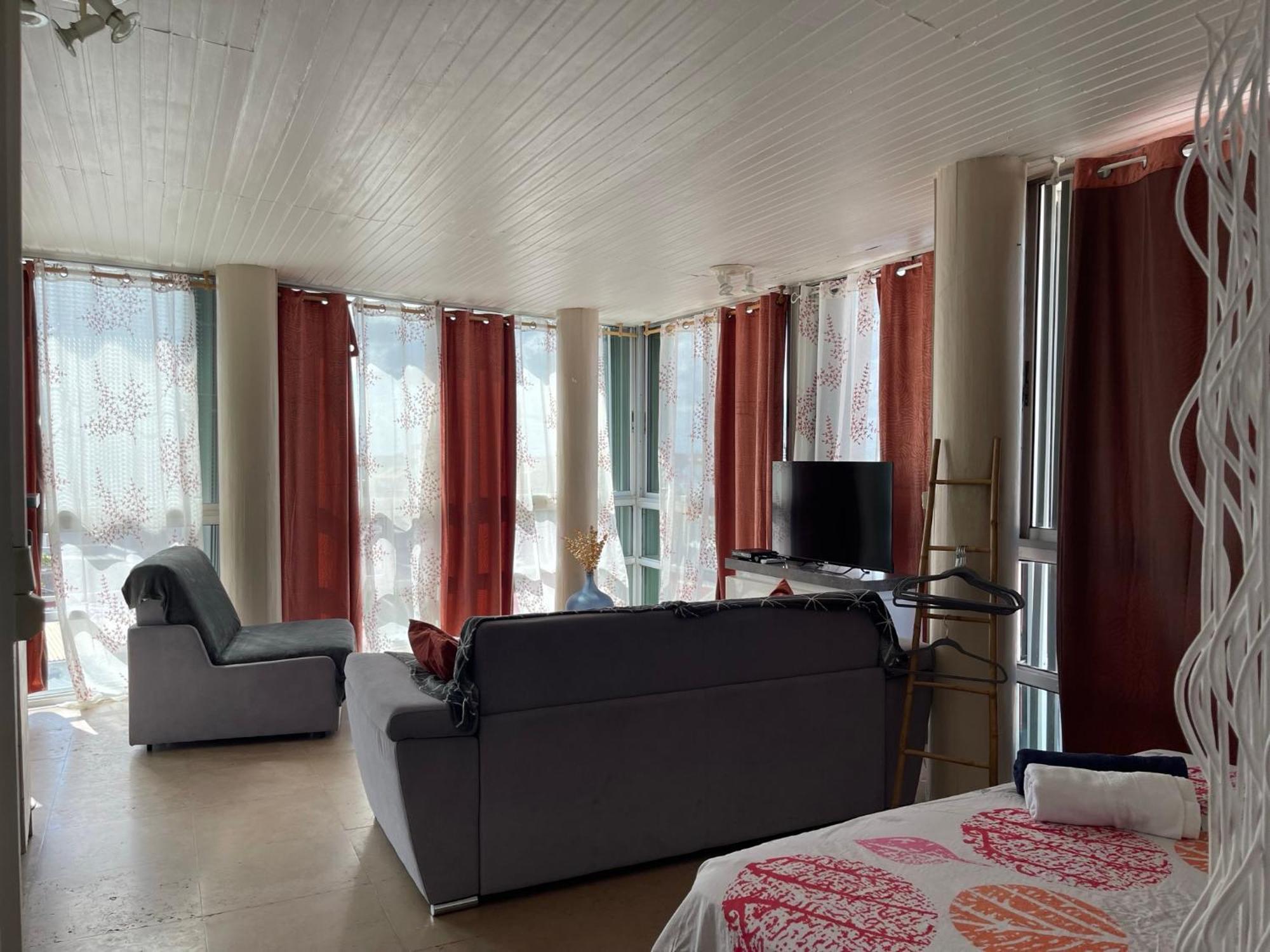 Apartament Penthouse Seaside 10 Min Port, Croisiere Et Aeroport Pointe-à-Pitre Zewnętrze zdjęcie